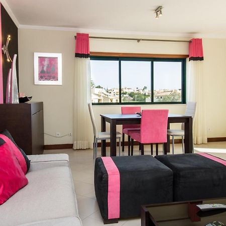 Family Apartment - Pool And Garden & Playground & Beach & Albufeira Bagian luar foto