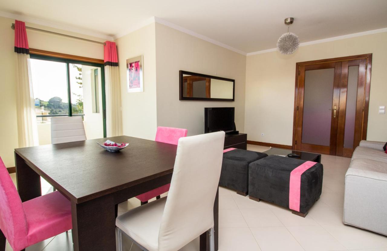 Family Apartment - Pool And Garden & Playground & Beach & Albufeira Bagian luar foto
