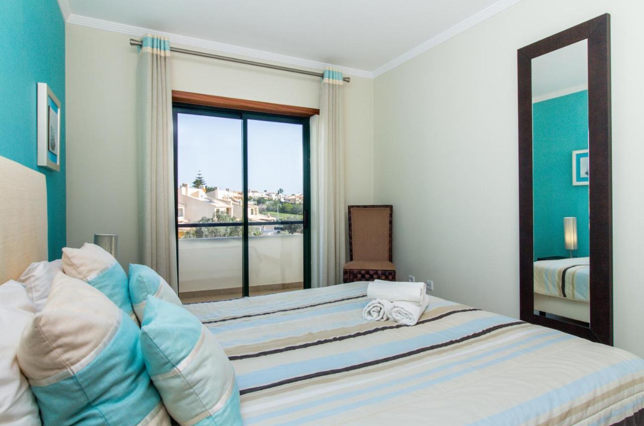 Family Apartment - Pool And Garden & Playground & Beach & Albufeira Bagian luar foto