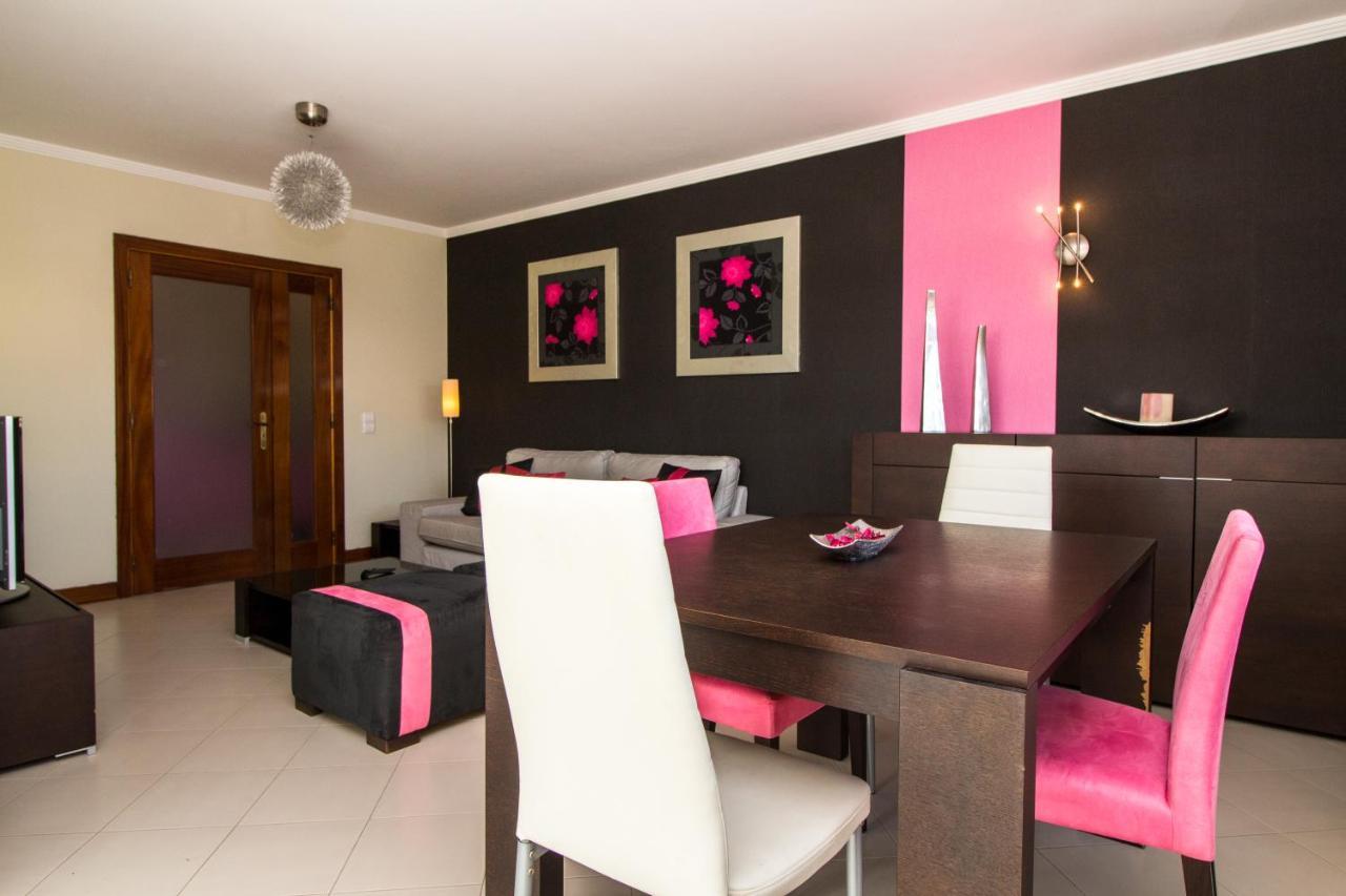 Family Apartment - Pool And Garden & Playground & Beach & Albufeira Bagian luar foto