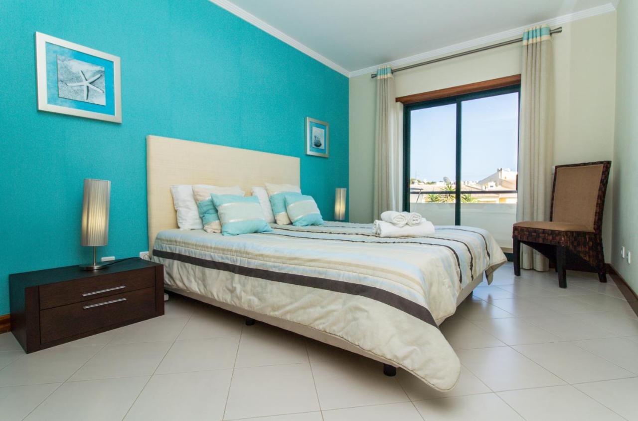 Family Apartment - Pool And Garden & Playground & Beach & Albufeira Bagian luar foto